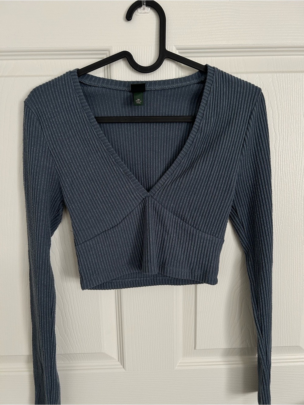 wild fable Ribbed V-Neck Long Sleeve Crop Top - Slate